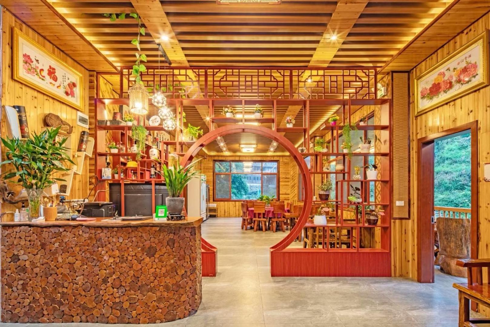 Long An Hotel Луншэн Экстерьер фото