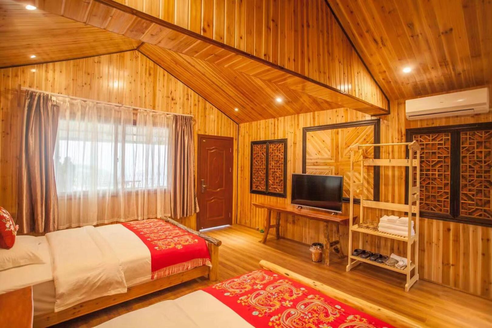 Long An Hotel Луншэн Экстерьер фото