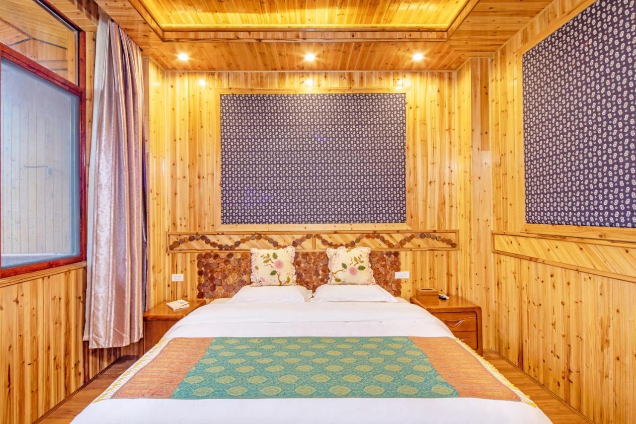 Long An Hotel Луншэн Экстерьер фото